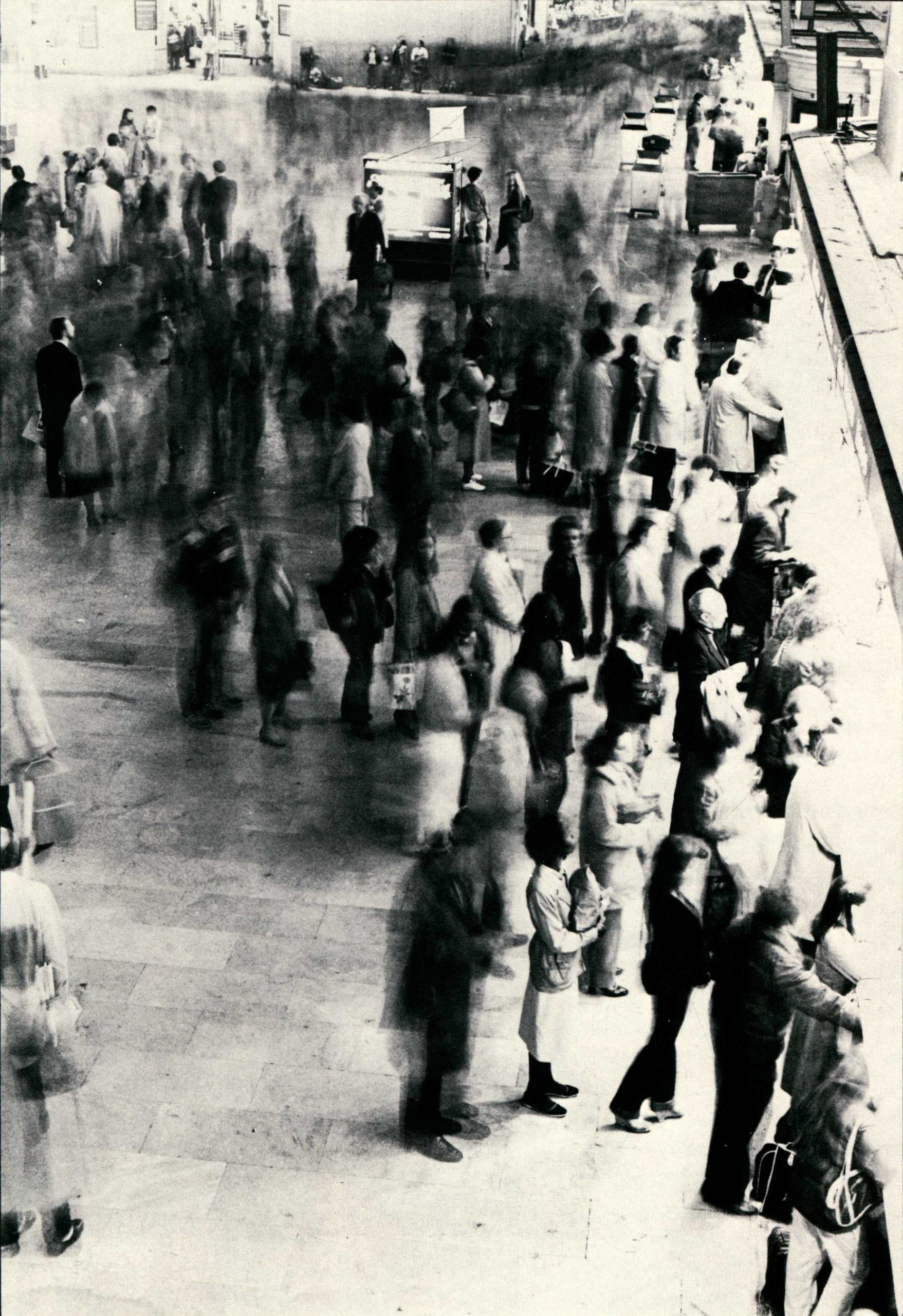 Scanned using Book ScanCenter 5131